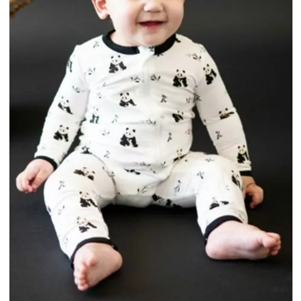 Kyte Baby Black and White Zen Panda Print Zippered Romper One-Piece Size 12-18 M